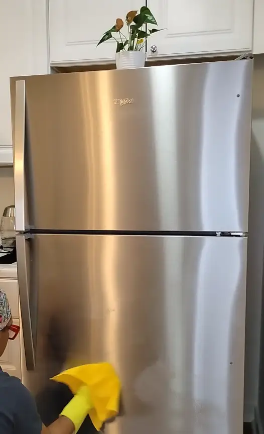 Kitchen deep cleaning service in Charleston South Carolina by professional house cleaners